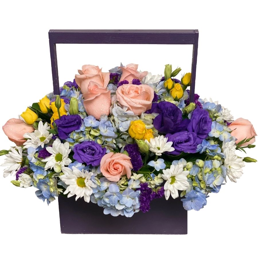 Canasta Morada con Lisianthus